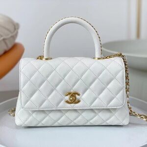 Chanel Coco handLe fLap bag